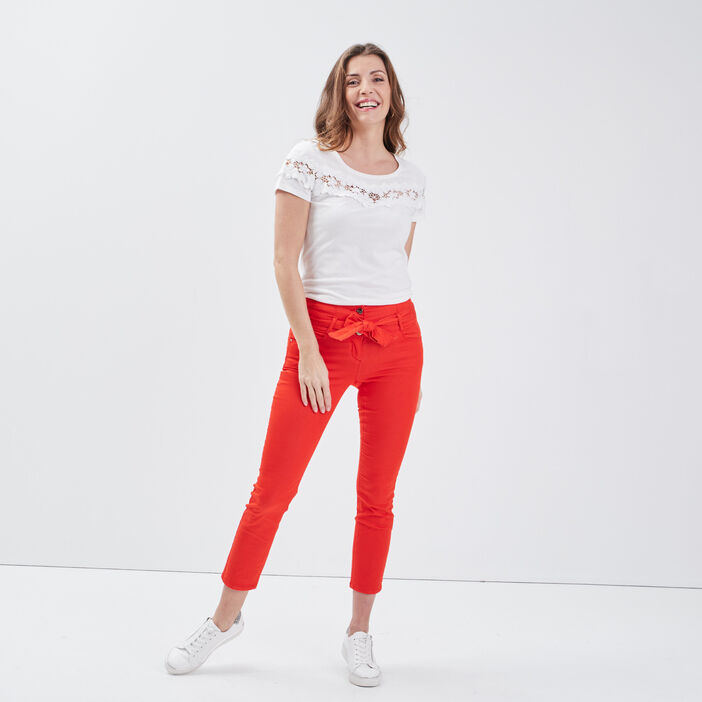 Pantalon ajusté ceinturé rouge femme