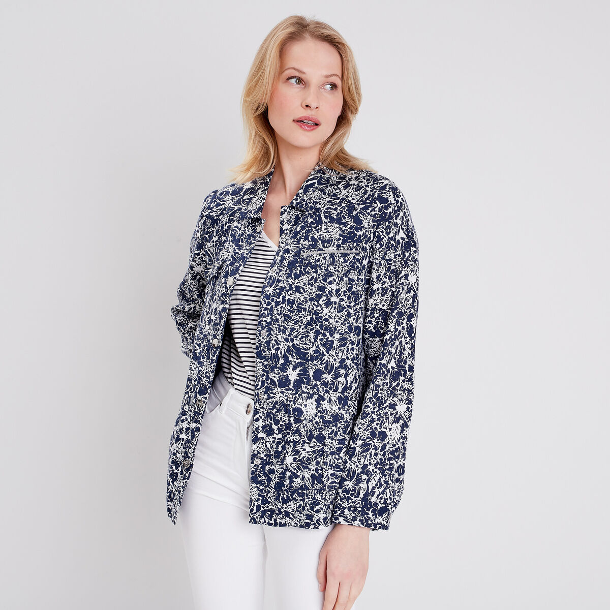 Veste droite boutonnée ecru femme
