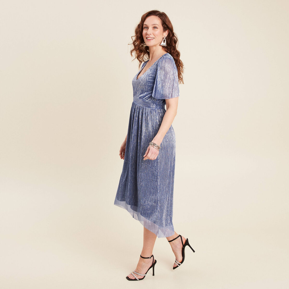 Robe longue &eacute;vas&eacute;e bleu ciel femme