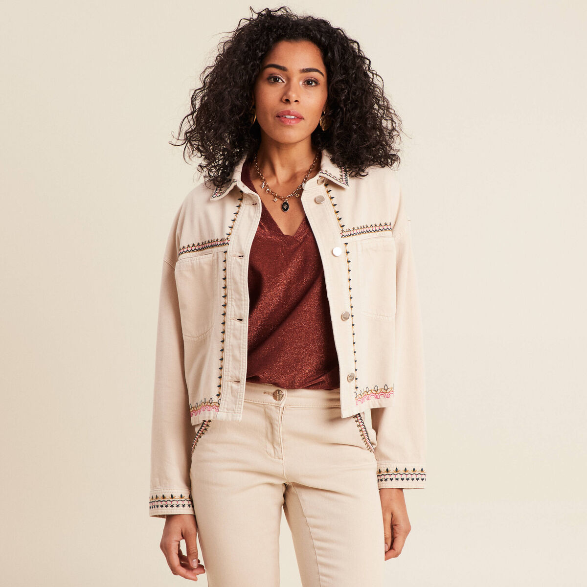 Veste en jean brod&eacute;e denim beige femme