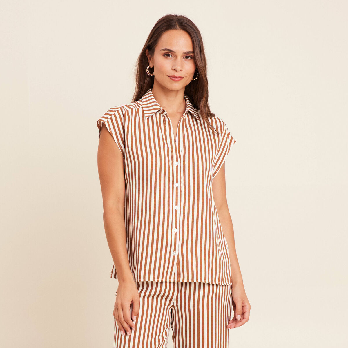 Chemise manches courtes aspect lin blanc femme