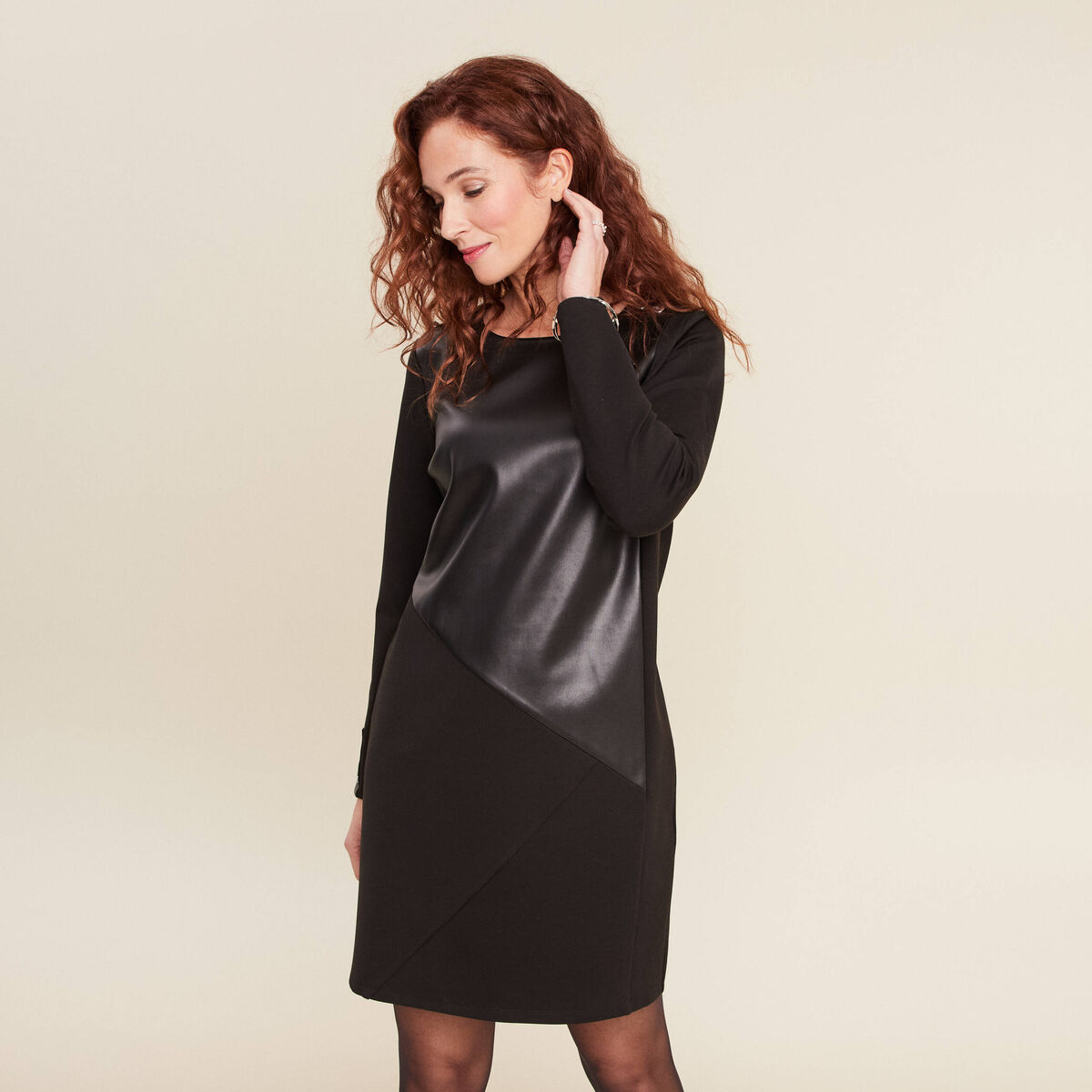 Robe droite détail simili cuir noir femme