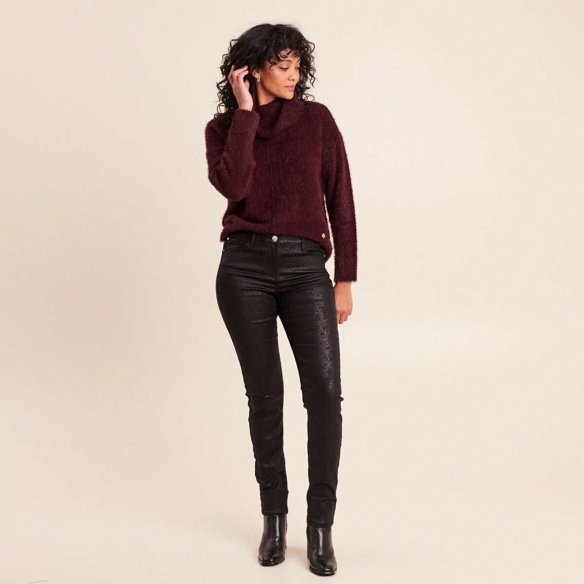 Pantalon magique L'Unique coupe ajust&eacute;e noir femme