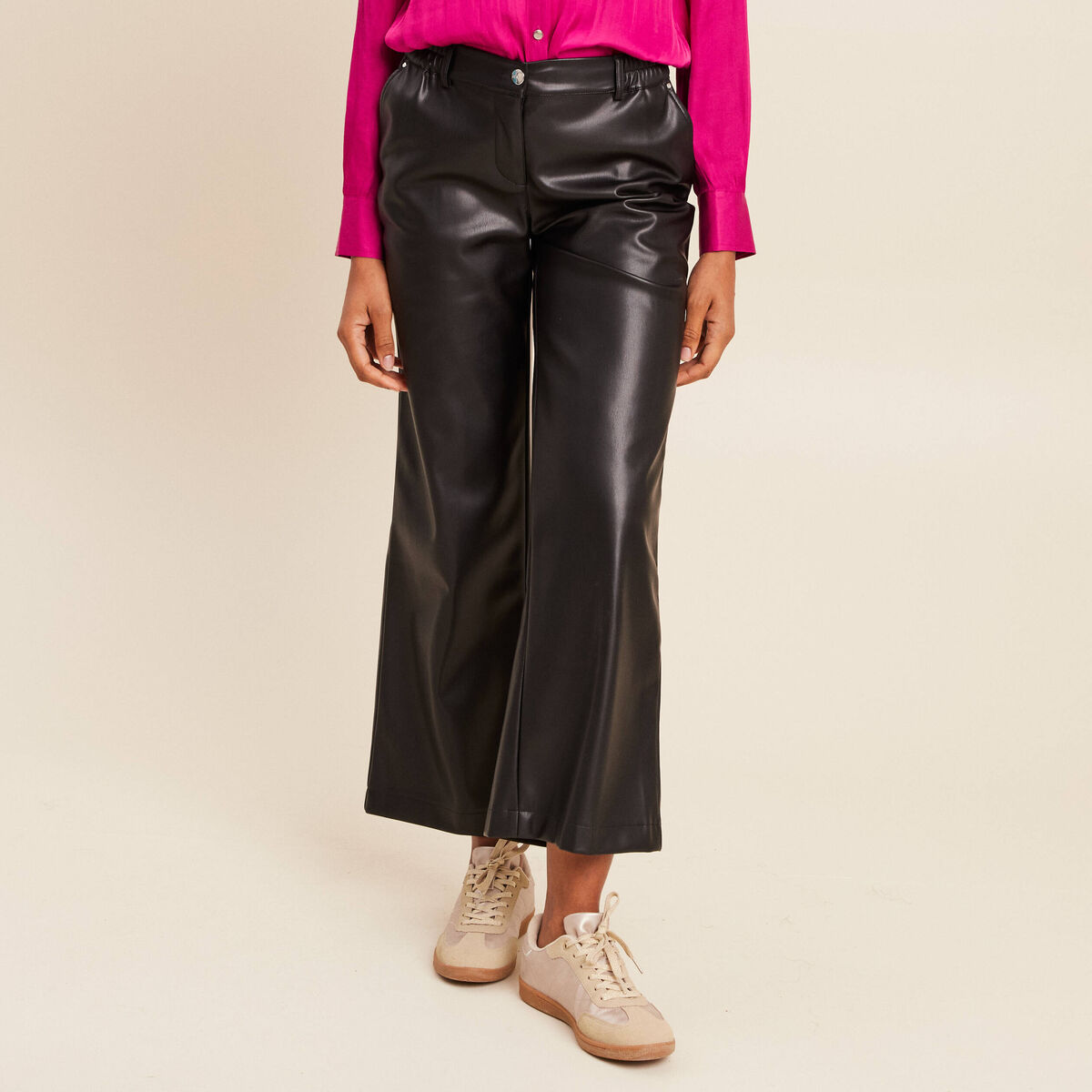 Pantalon taille bascul&eacute;e similicuir noir femme