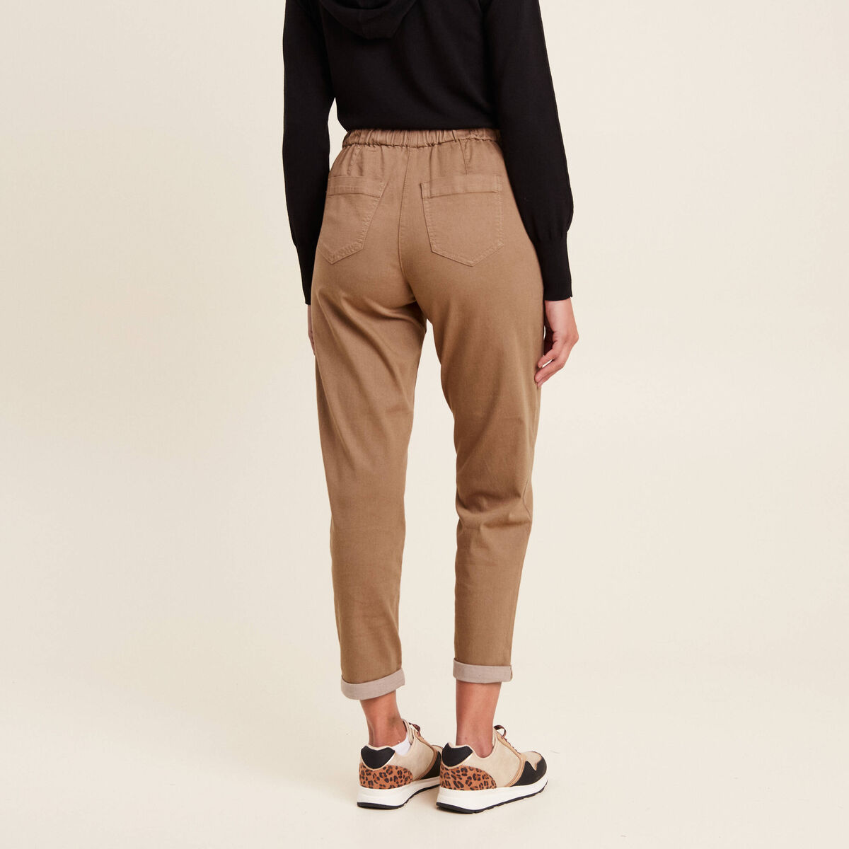 Pantalon coupe droite à coulisse taupe femme
