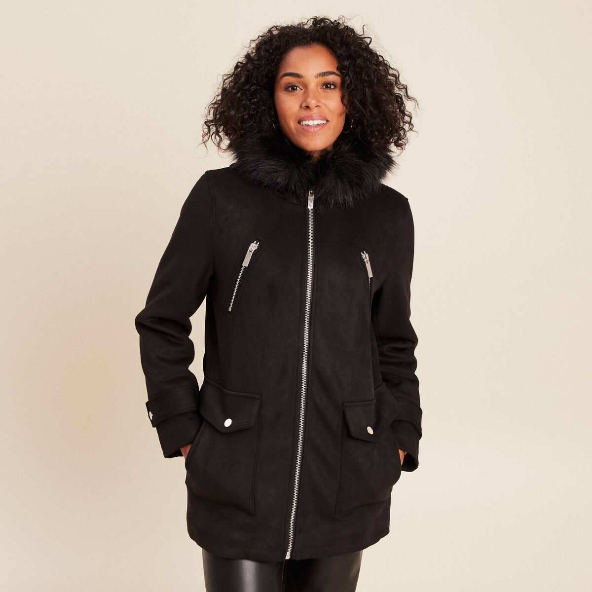Manteau cintr&eacute; mi-long &agrave; capuche noir femme
