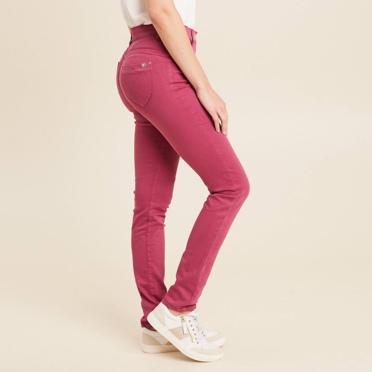 Jean magique L'Unique coupe ajust&eacute;e vieux rose femme