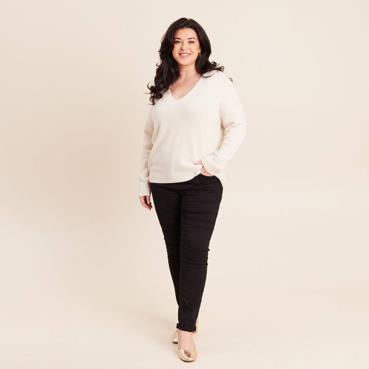 Pull en cachemire col v ecru femme