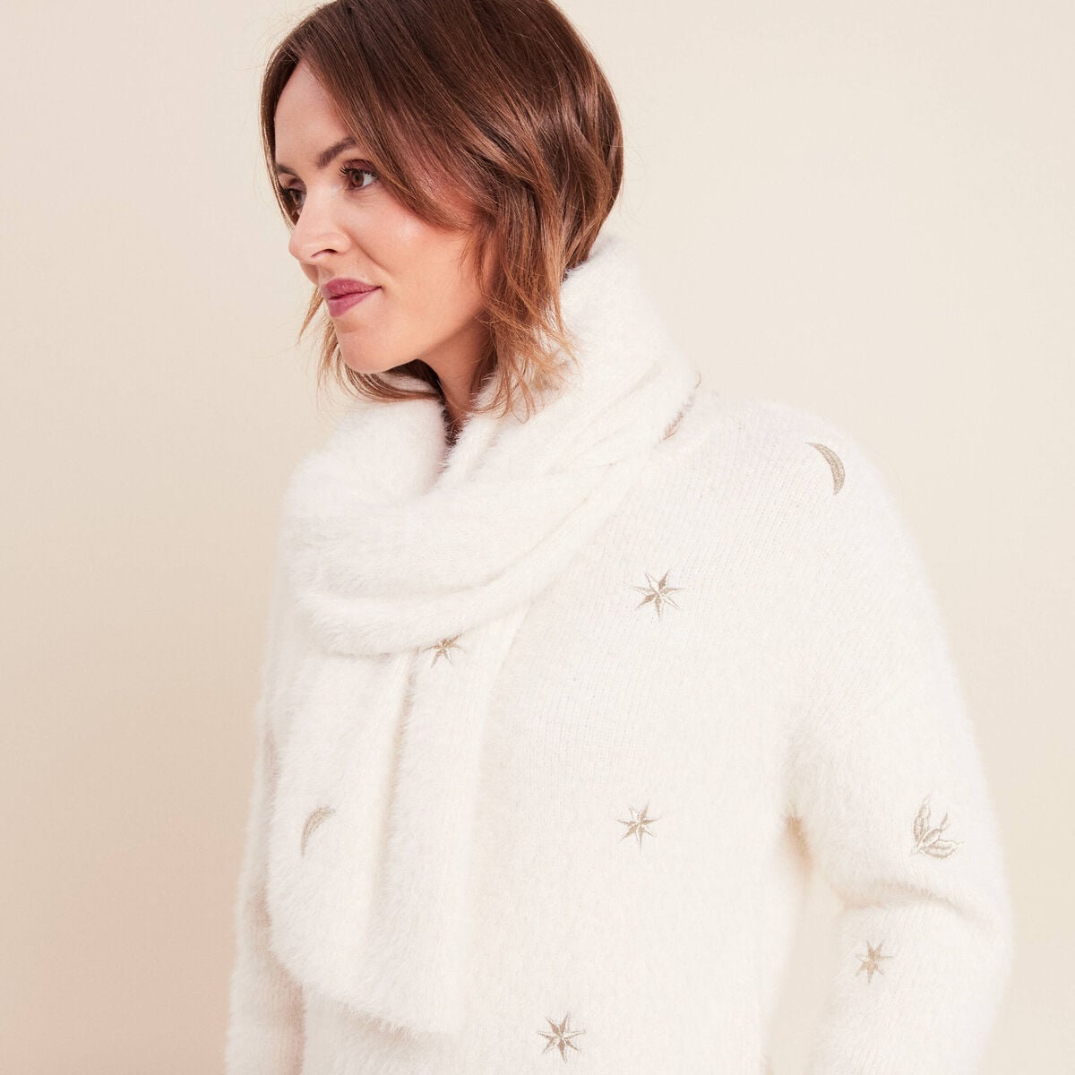 &Eacute;charpe avec broderies ecru femme