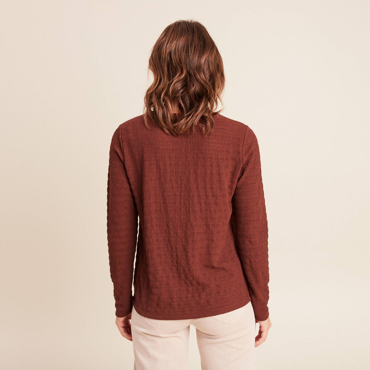 T-shirt manches longues aspect dentelle marron femme