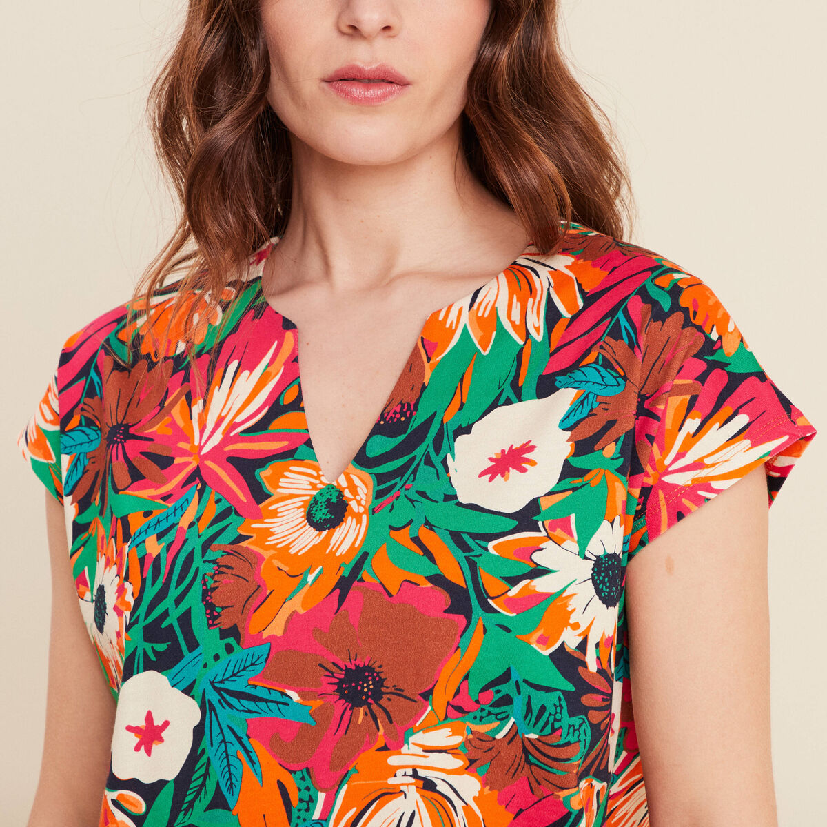 Top droit col tunisien bleu fonc&eacute; femme