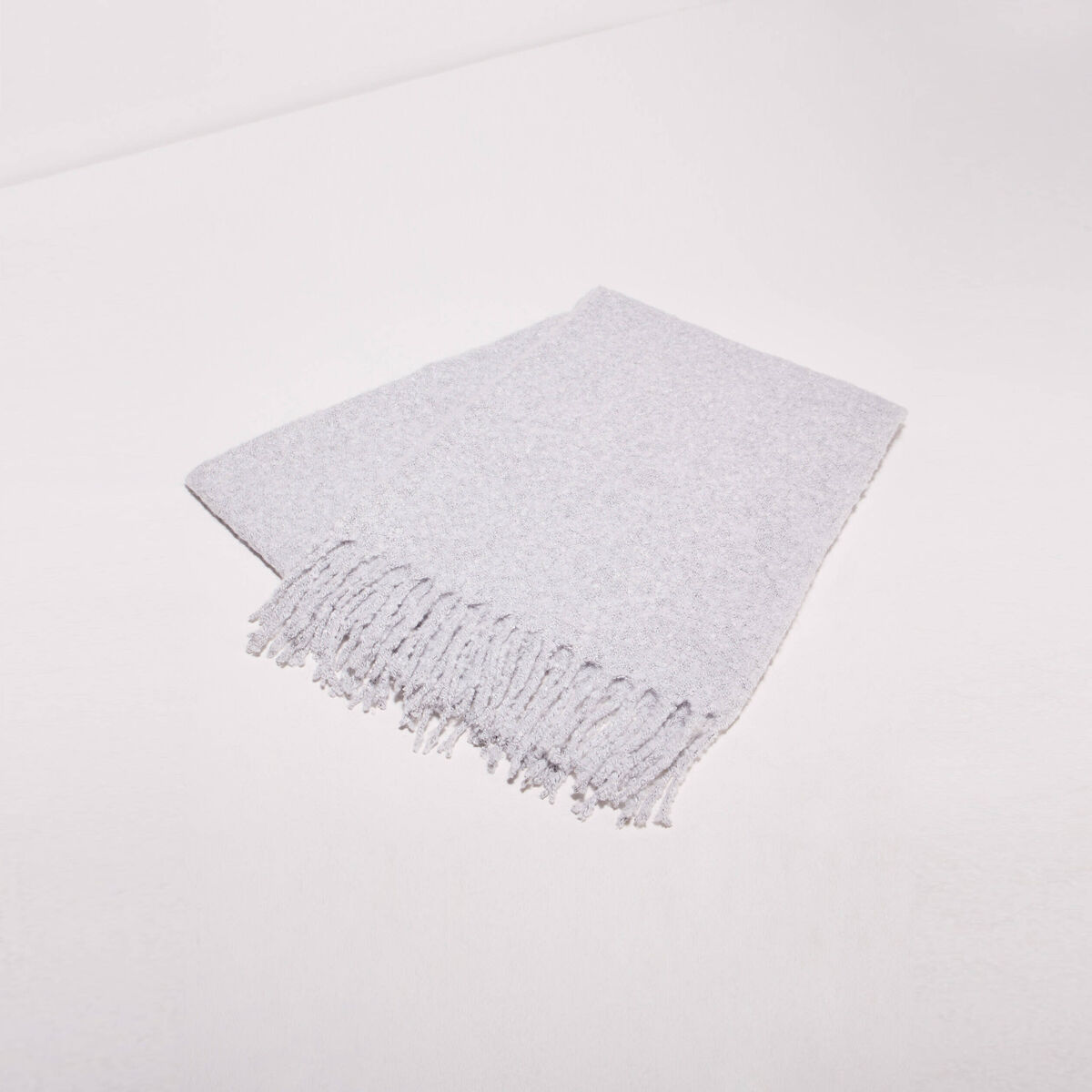 Écharpe à franges gris clair femme