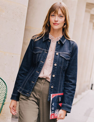 Veste cintr&eacute;e courte en jean denim brut femme