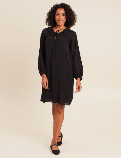 Robe courte &eacute;vas&eacute;e col v manches longues noir femme