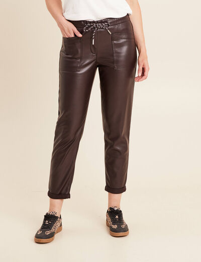 Pantalon coupe mom simili cuir marron fonc&eacute; femme
