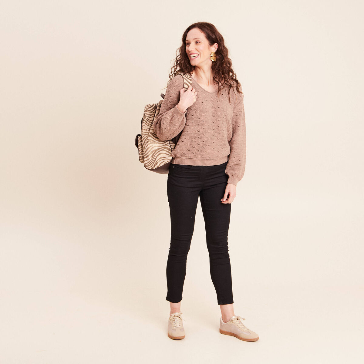 Pull droit long col v manches longues sable femme