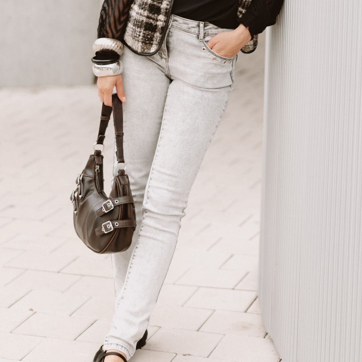 Jean ajust&eacute; taille bascul&eacute;e denim snow gris femme