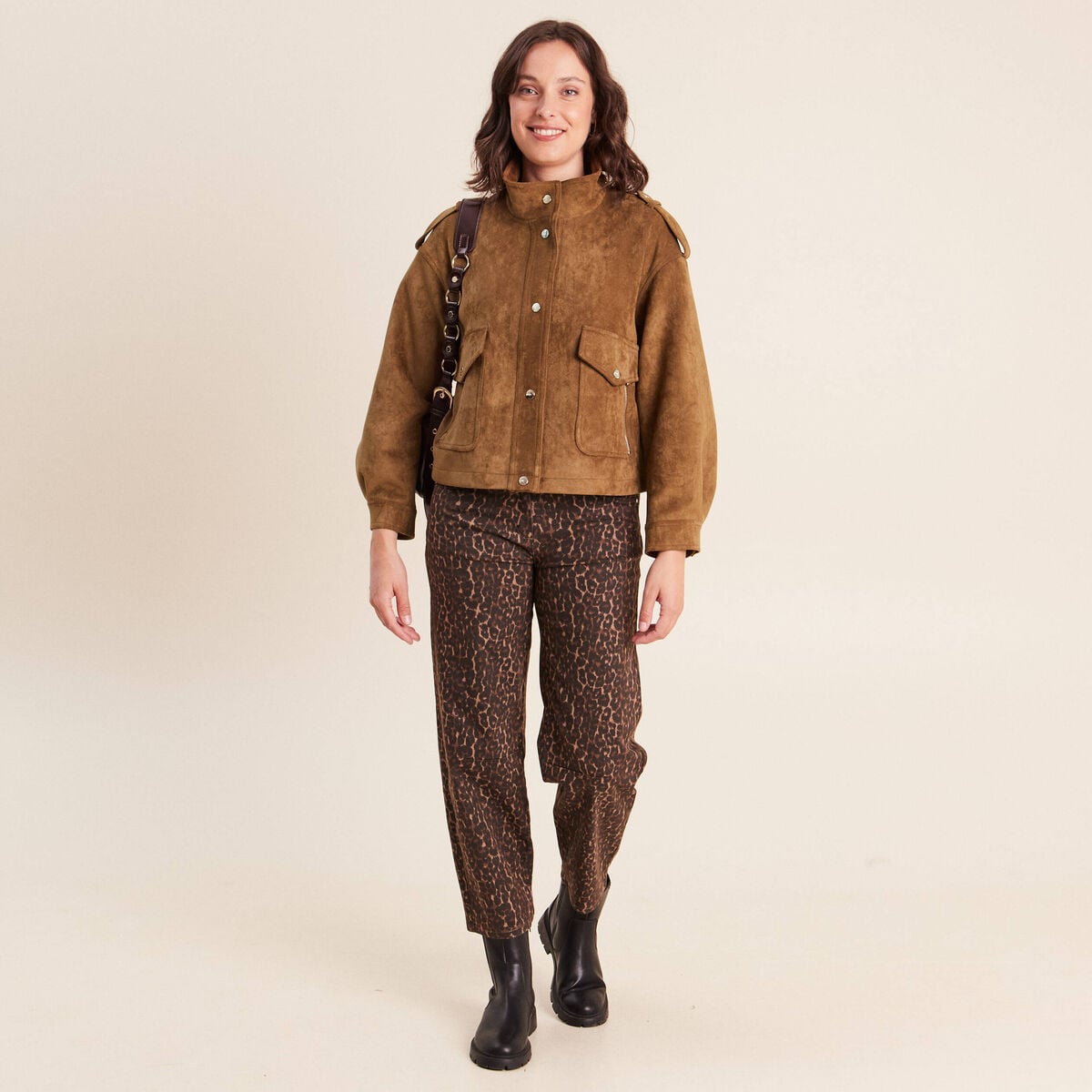 Veste ample col montant doubl&eacute;e marron fonc&eacute; femme