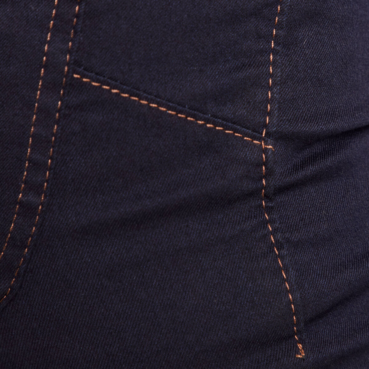 Jean magique Le L&eacute;ger coupe ajust&eacute;e long denim brut femme