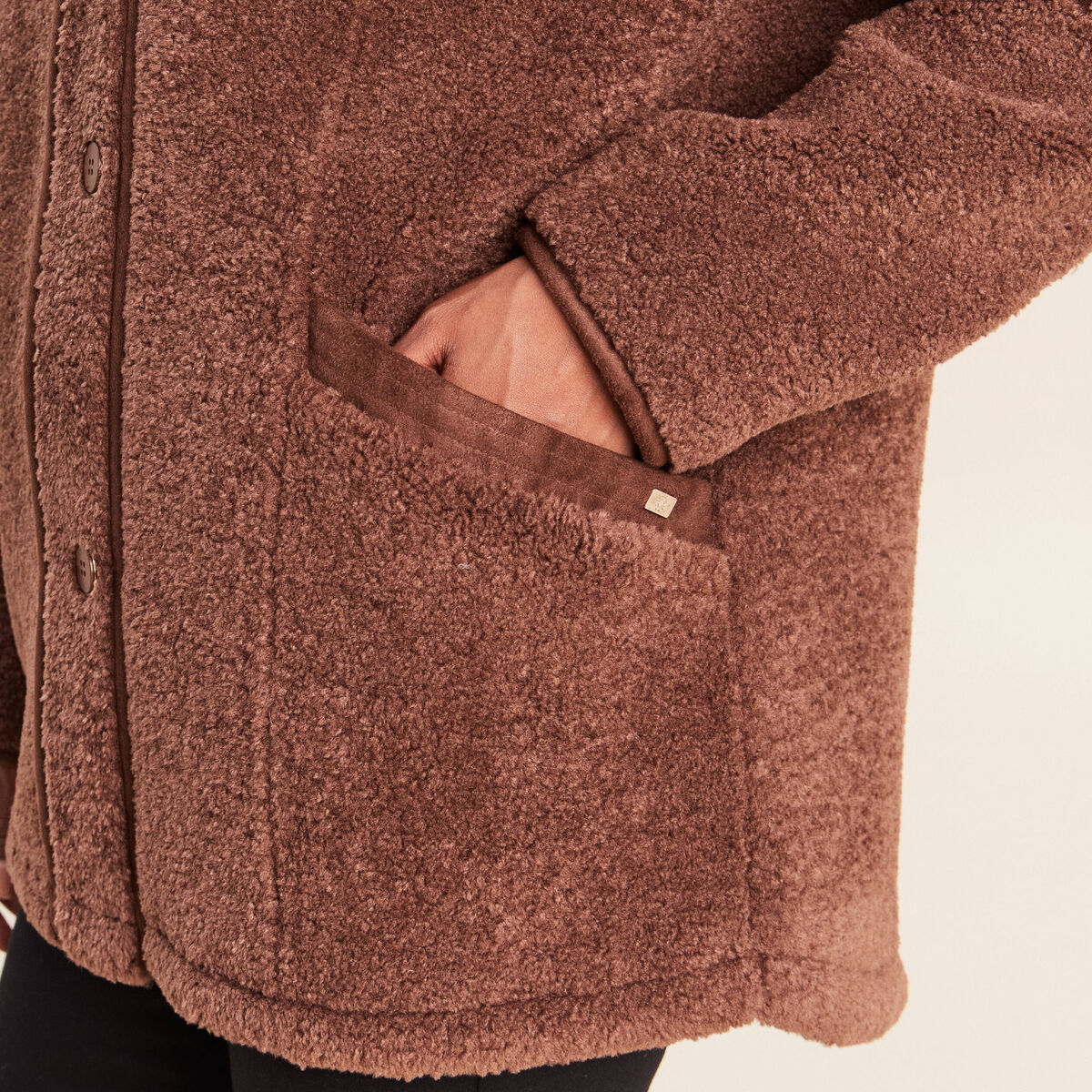 Manteau bouclette doubl&eacute; manches longues marron fonc&eacute; femme