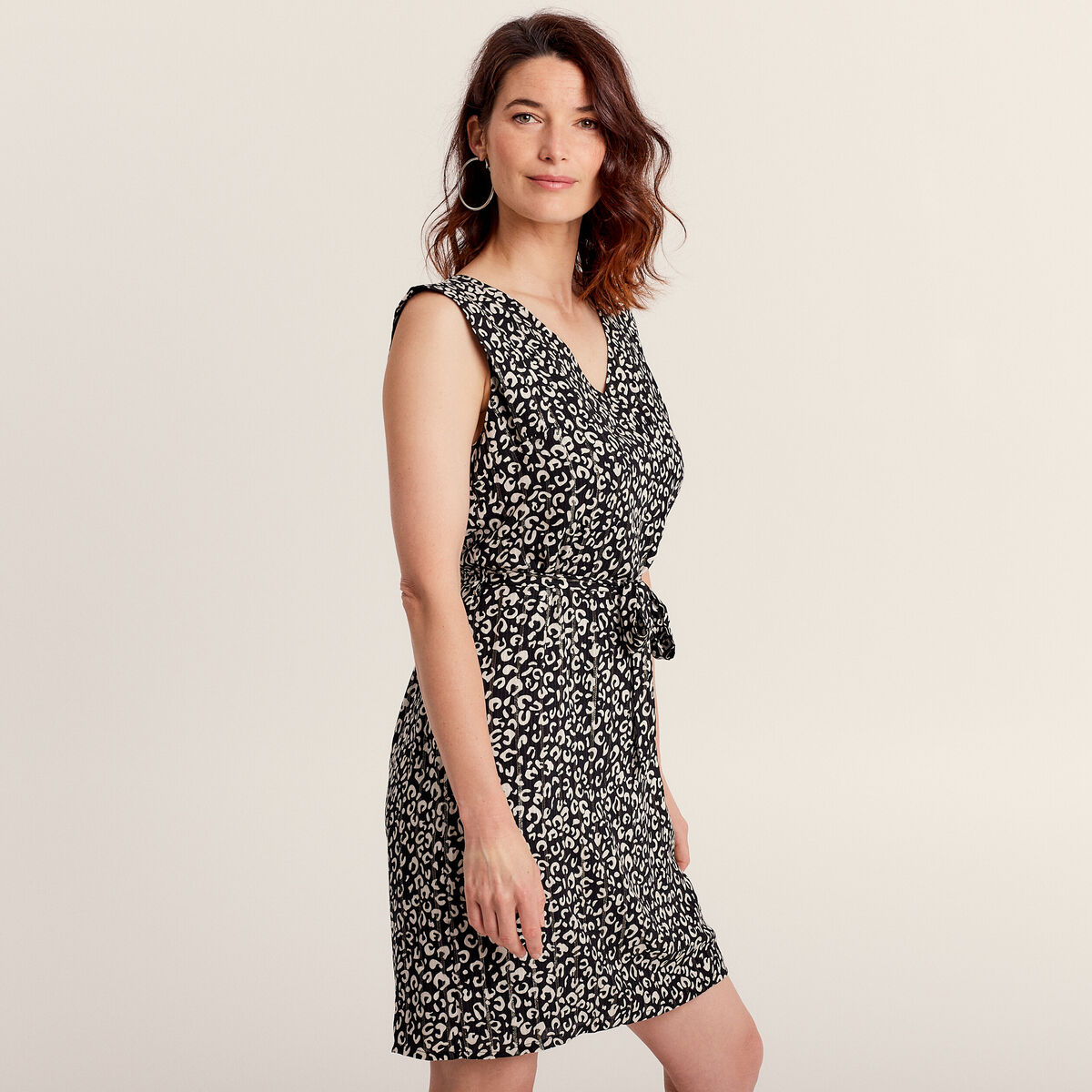 Robe droite ceinturée noir femme