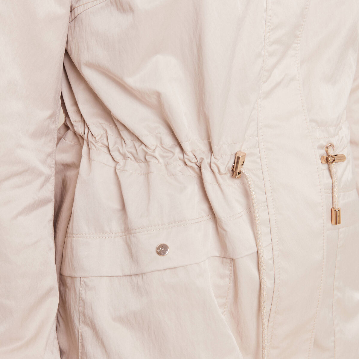 Parka déperlante cintrée lien à coulisse sable femme