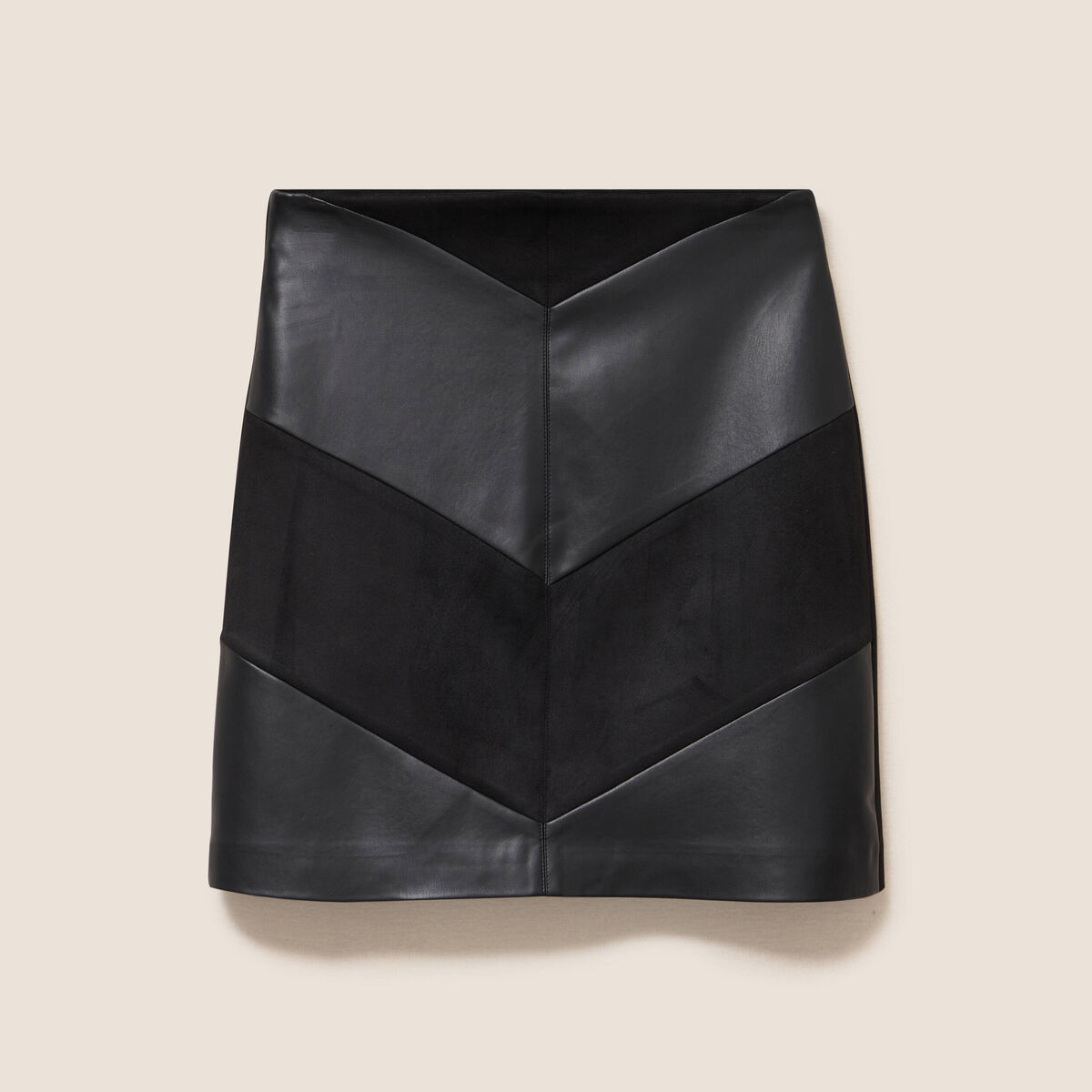 Jupe trap&egrave;ze courte aspect daim doubl&eacute;e noir femme