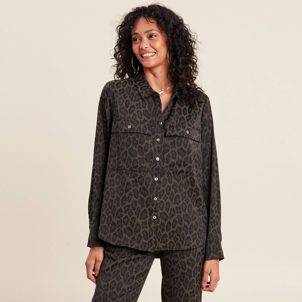 Chemise manches longues vert kaki femme