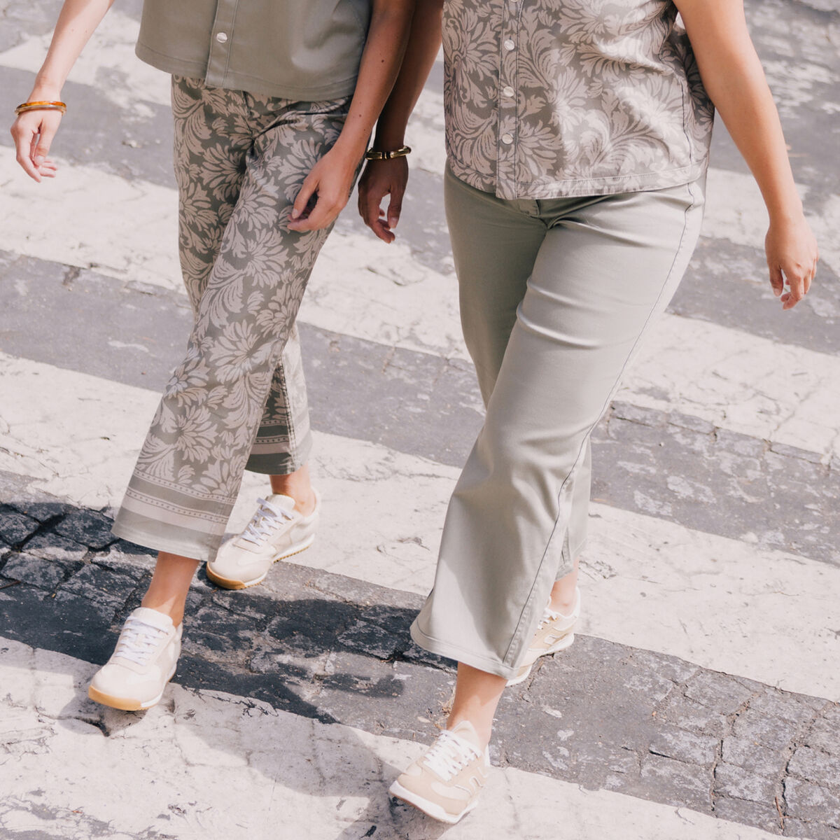 Pantalon r&eacute;versible gris femme