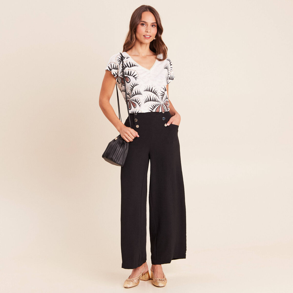 T-shirt col v manches courtes ecru femme