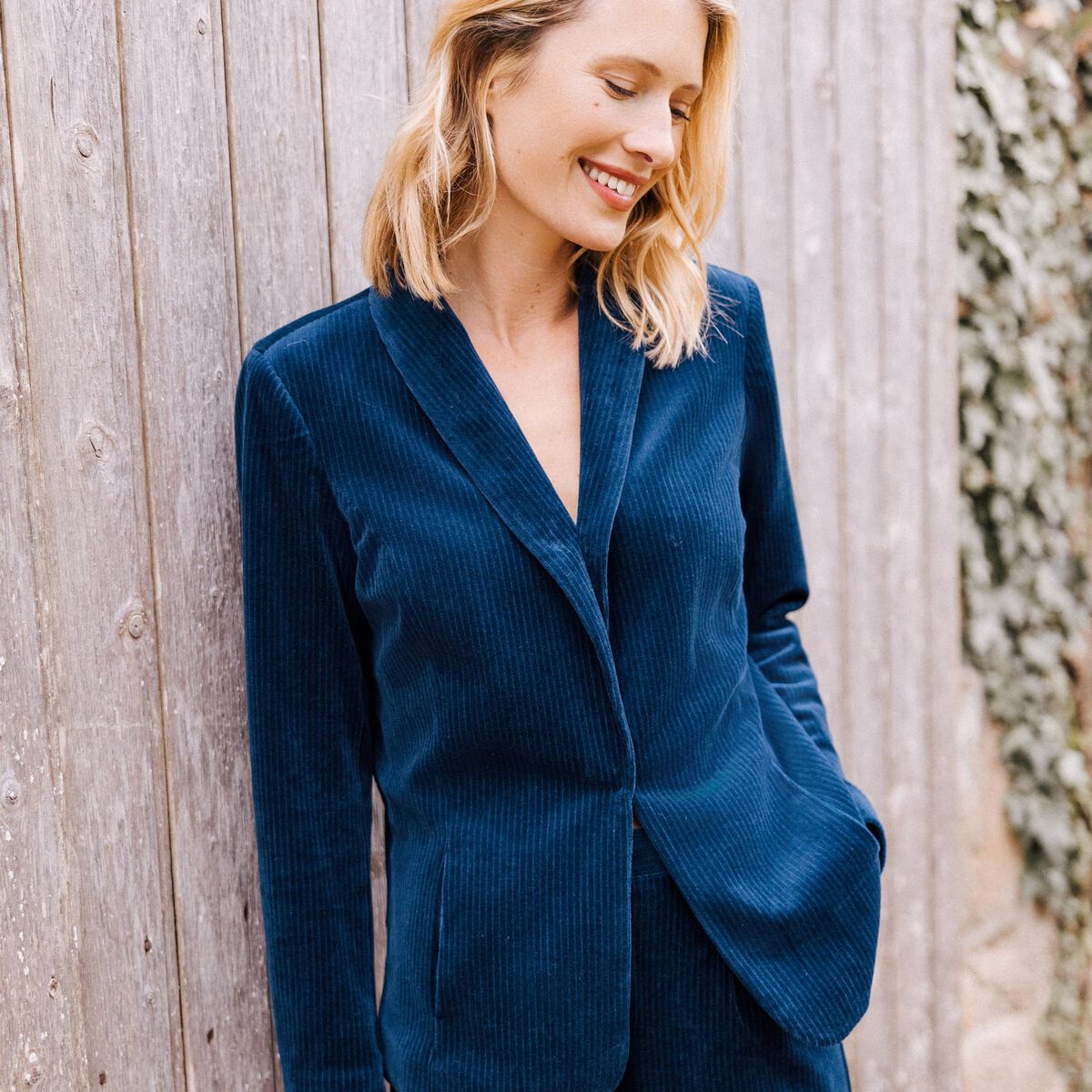 Veste tailleur velours bleu marine femme
