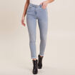 Jean coupe ajust&eacute;e 7/8&egrave;me denim baby bleu femme