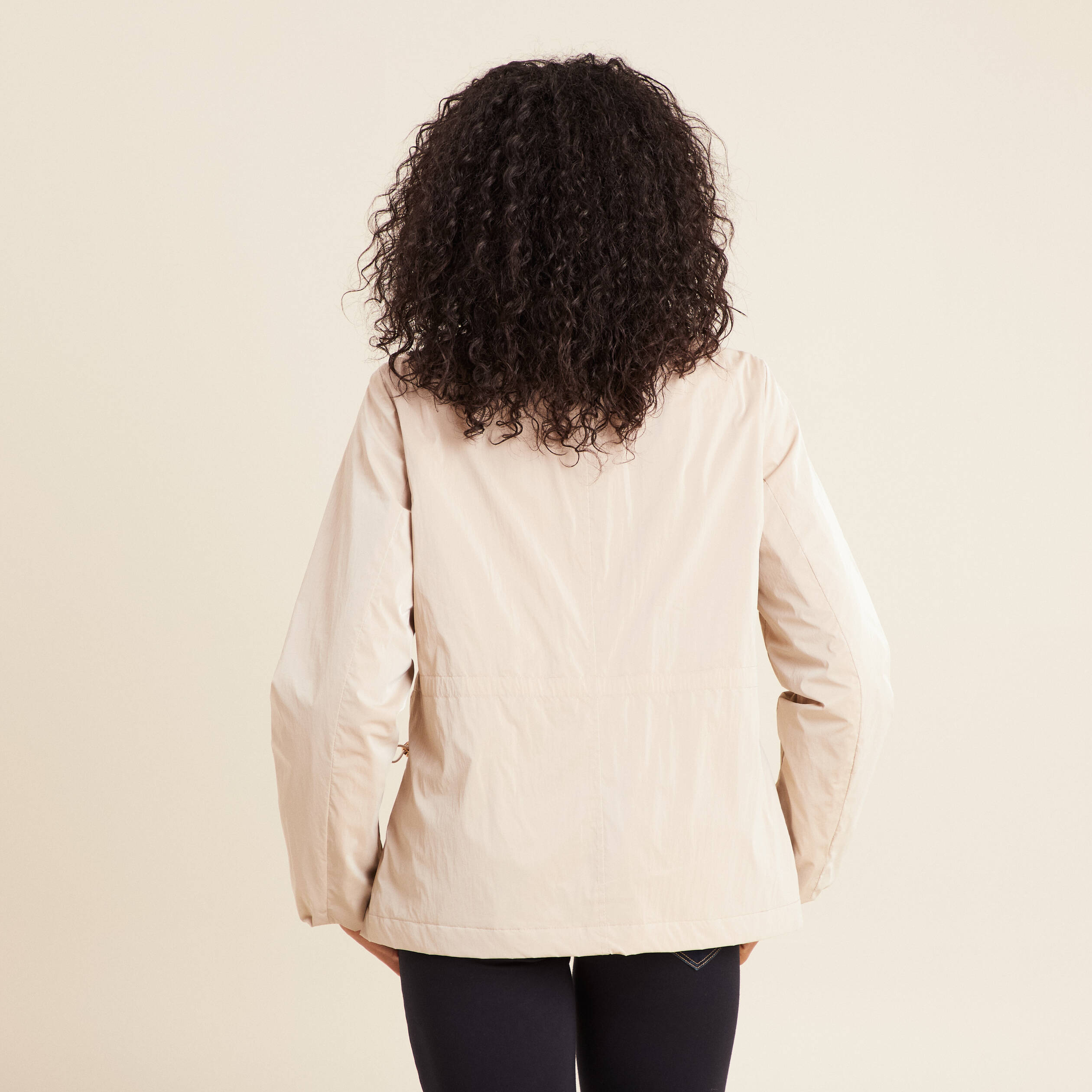Coupe-vent court zippé sable femme