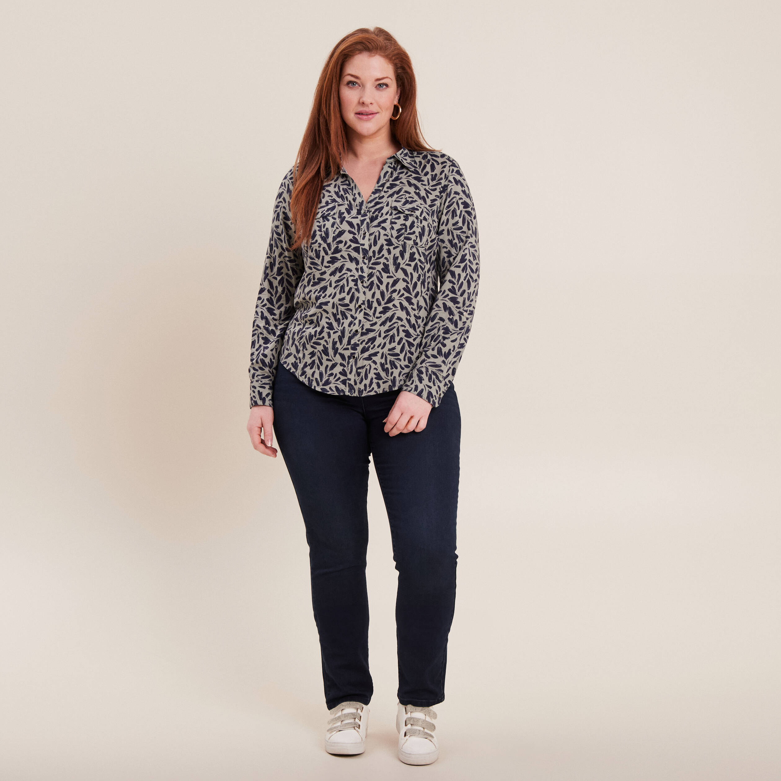 Jean ajusté taille haute denim brut femme
