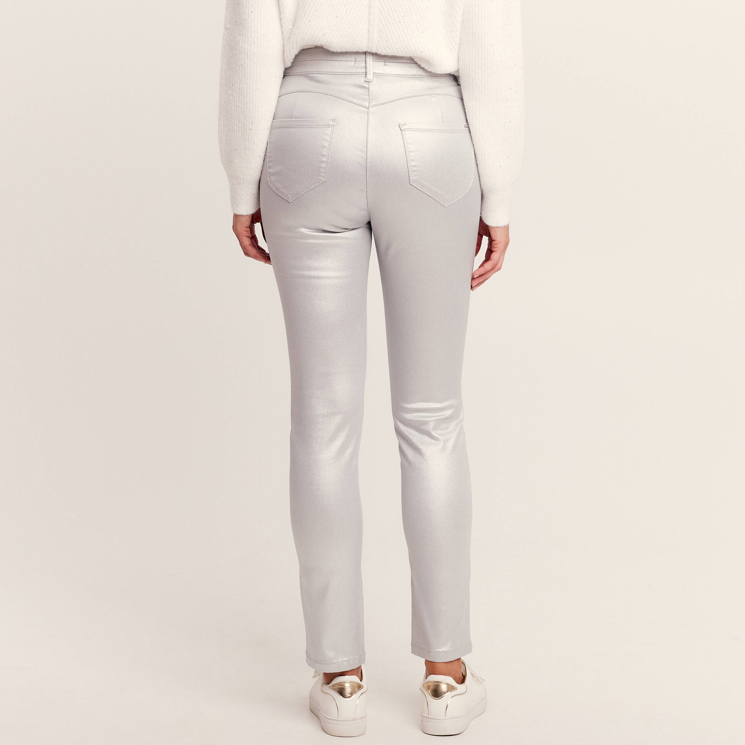 Pantalon ajusté enduit gris argent femme