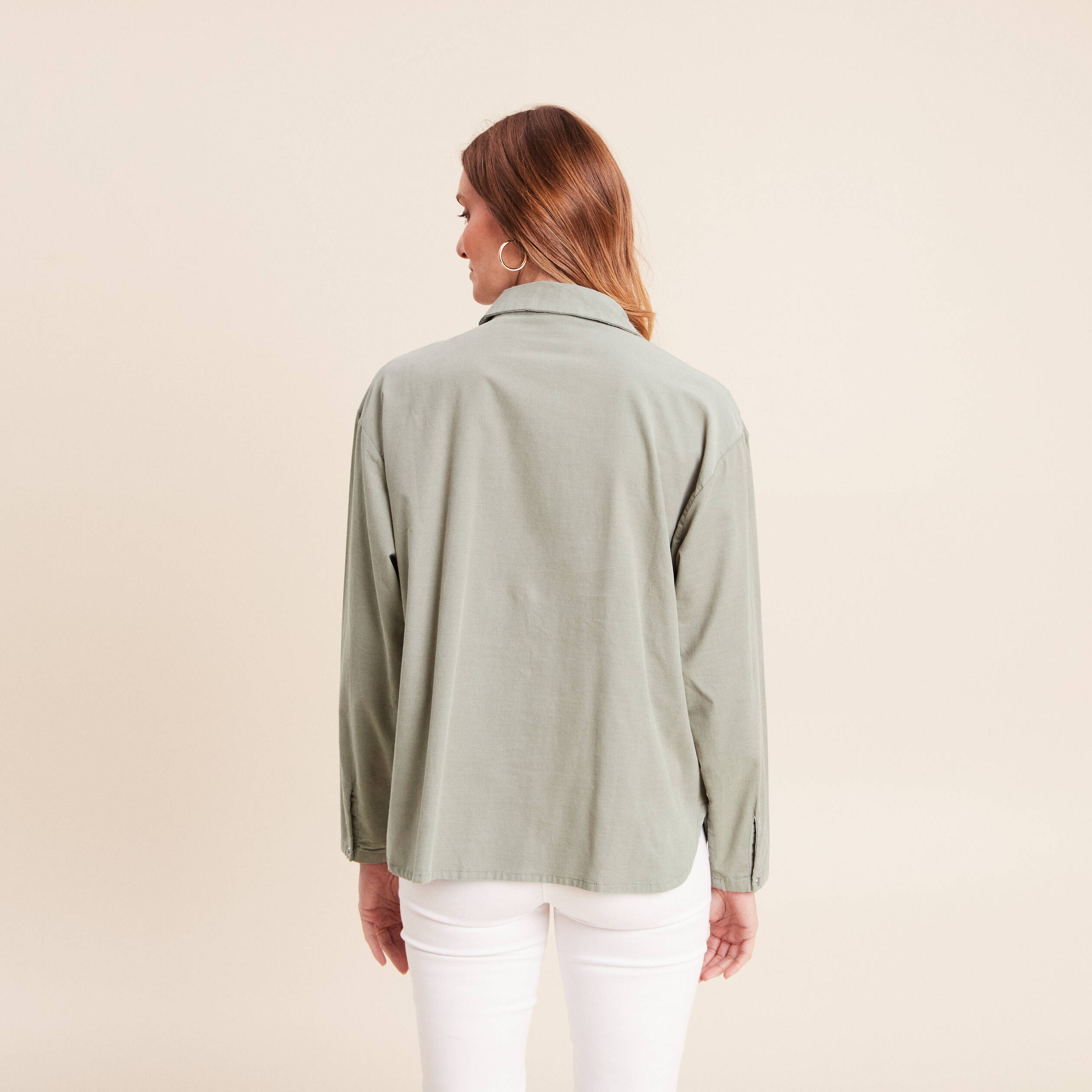 Chemise ample en velours milleraie vert clair femme
