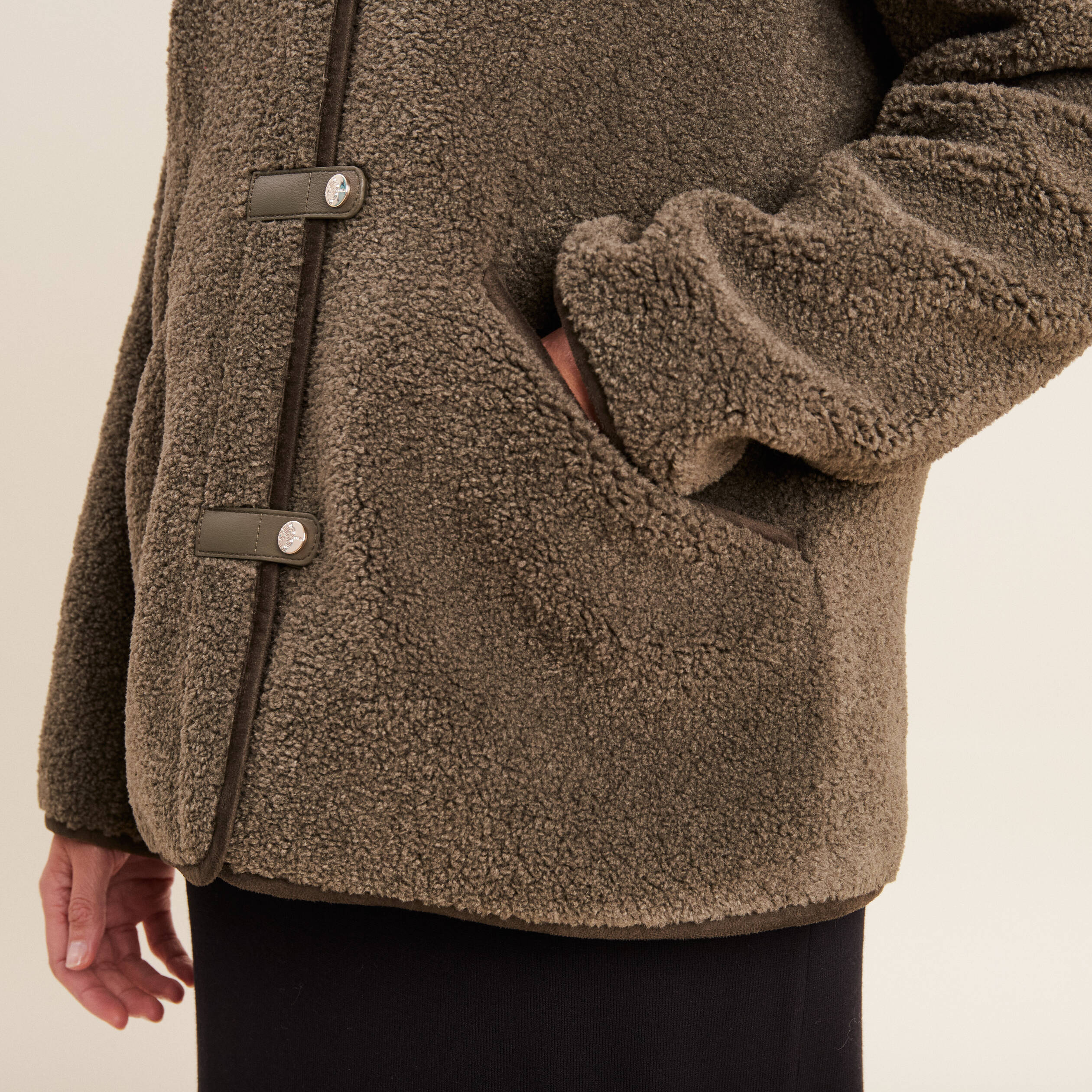 manteau droit laine mouton vert kaki femme Manteau droit laine mouton vert kaki femme