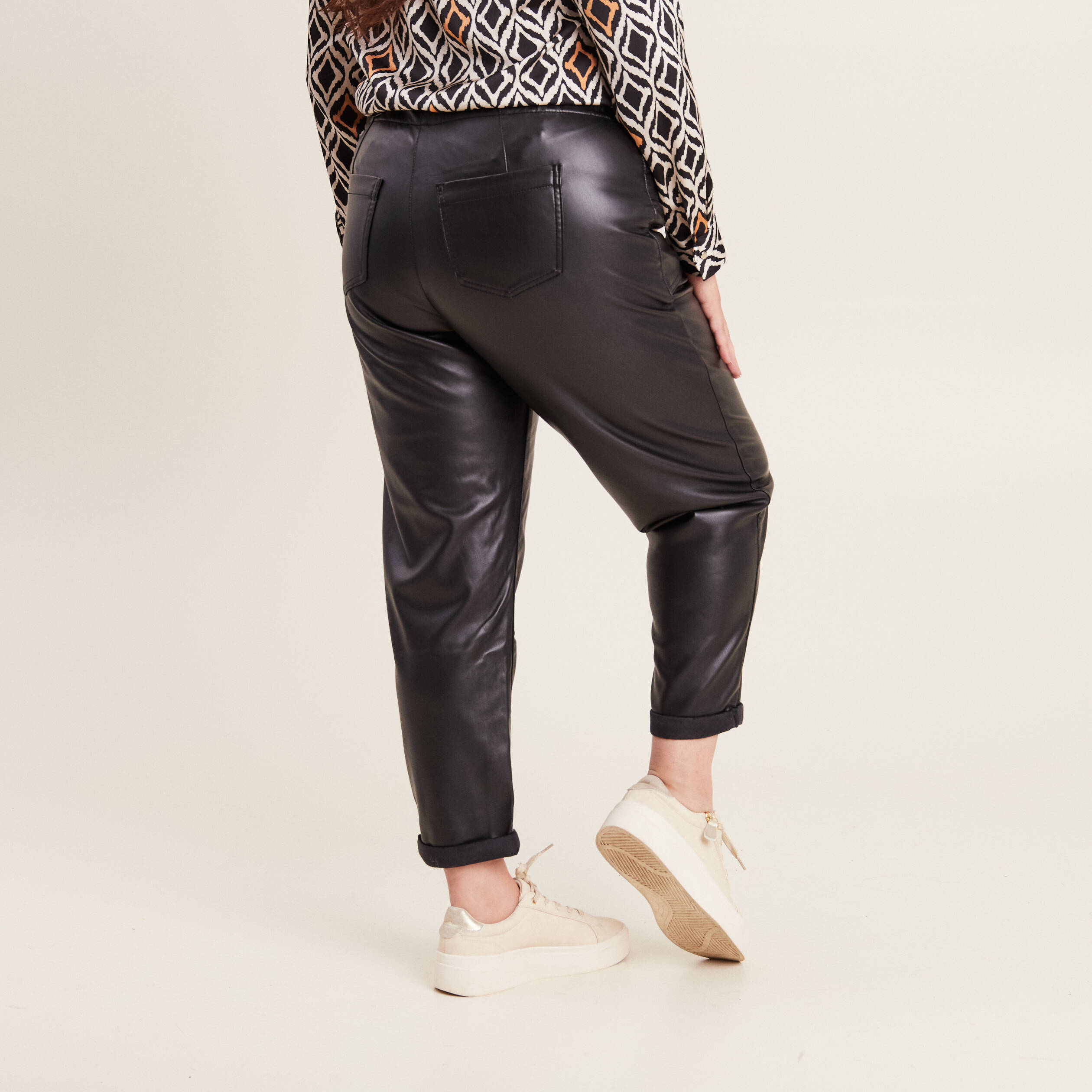 Pantalon skai noir femme best sale