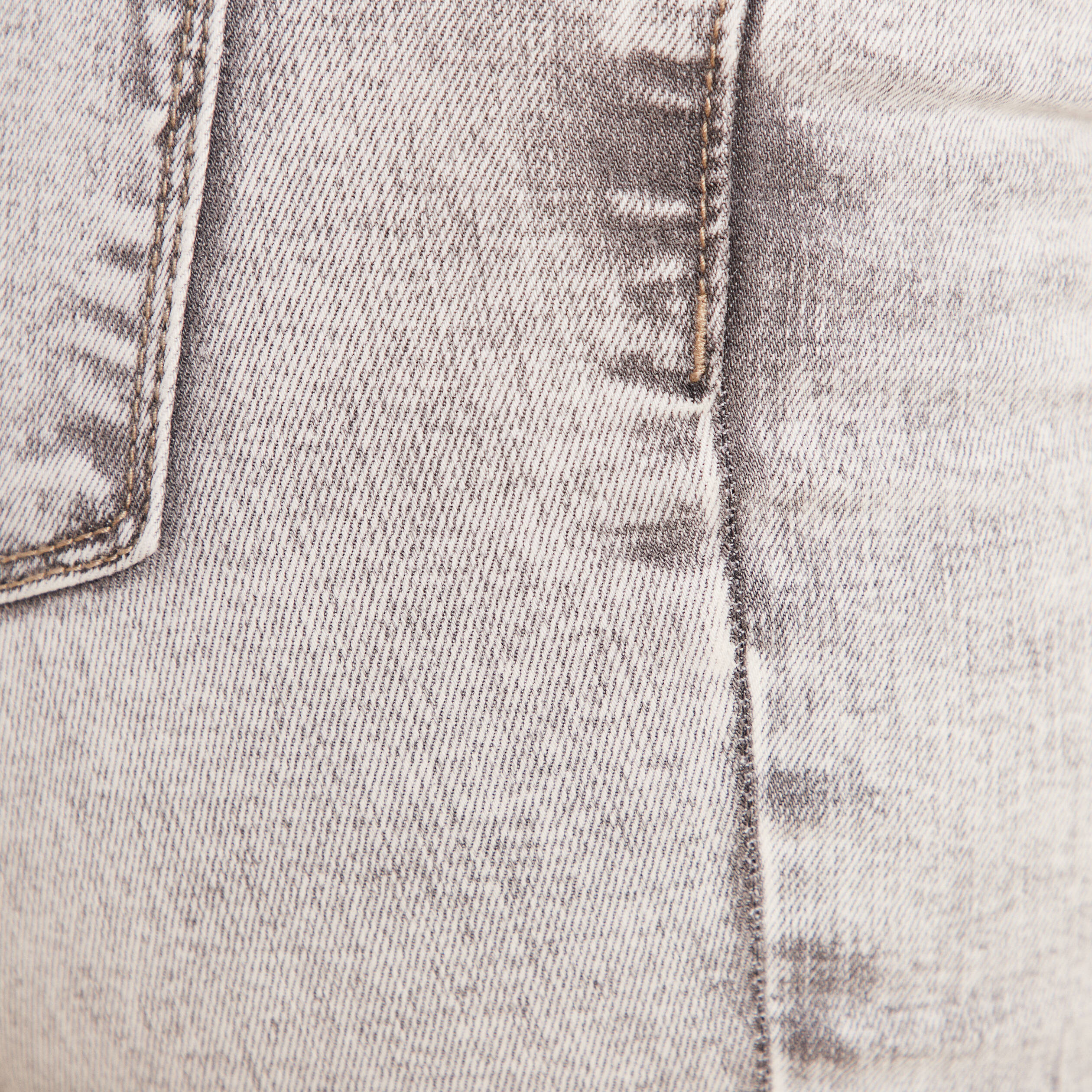 Jean ajust&eacute; taille bascul&eacute;e denim snow gris femme
