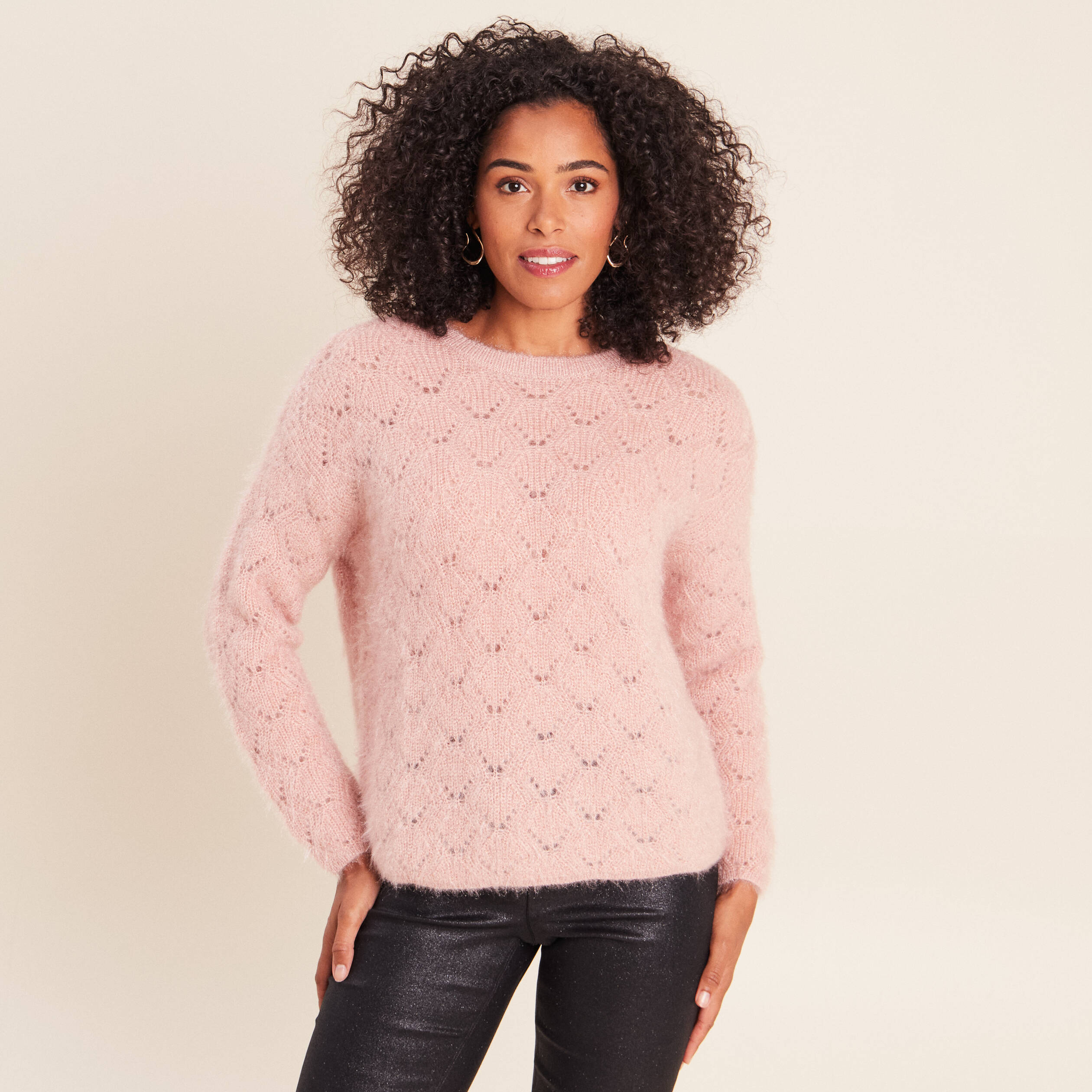 Pull ajour&eacute; col rond vieux rose femme