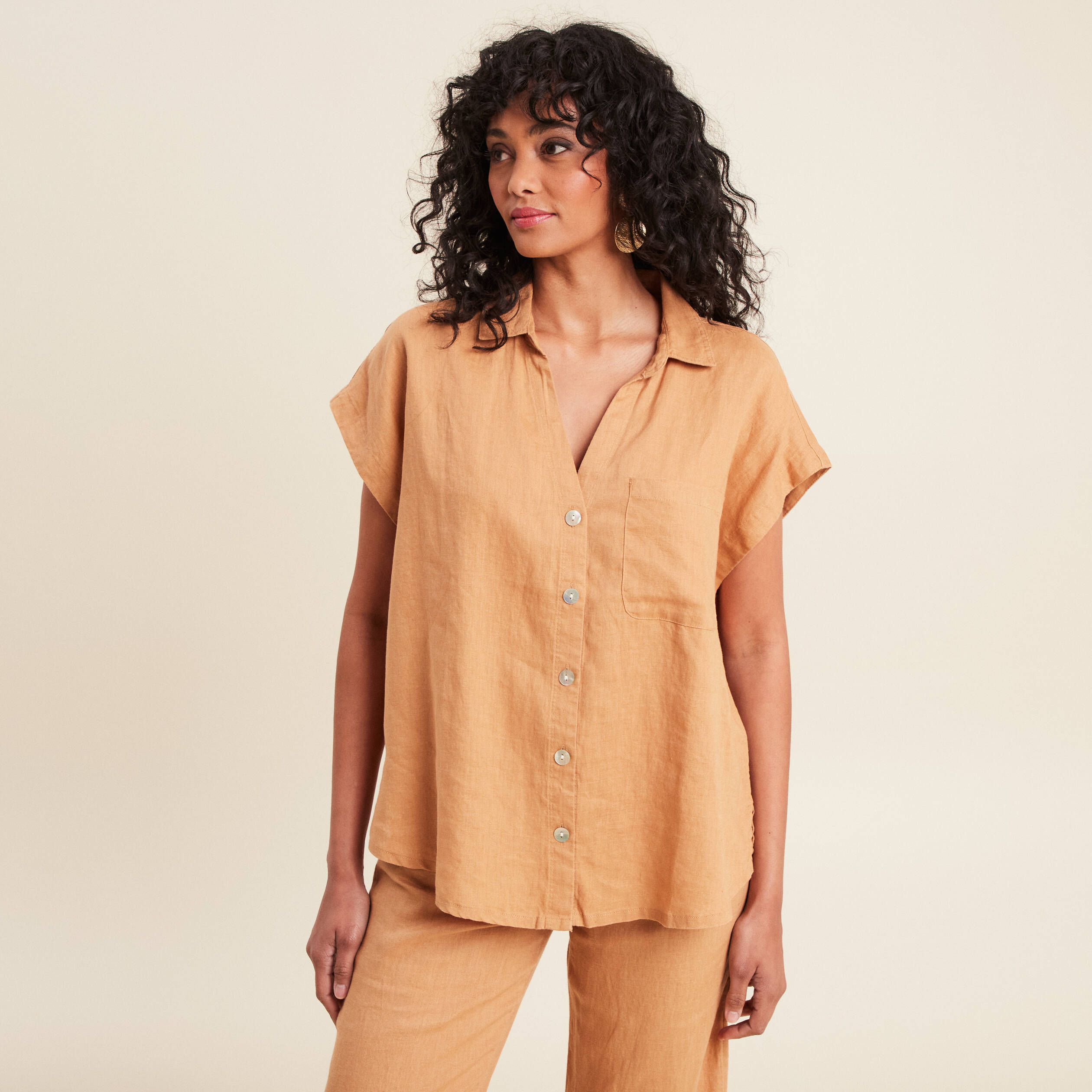 Chemise sans manches beige femme