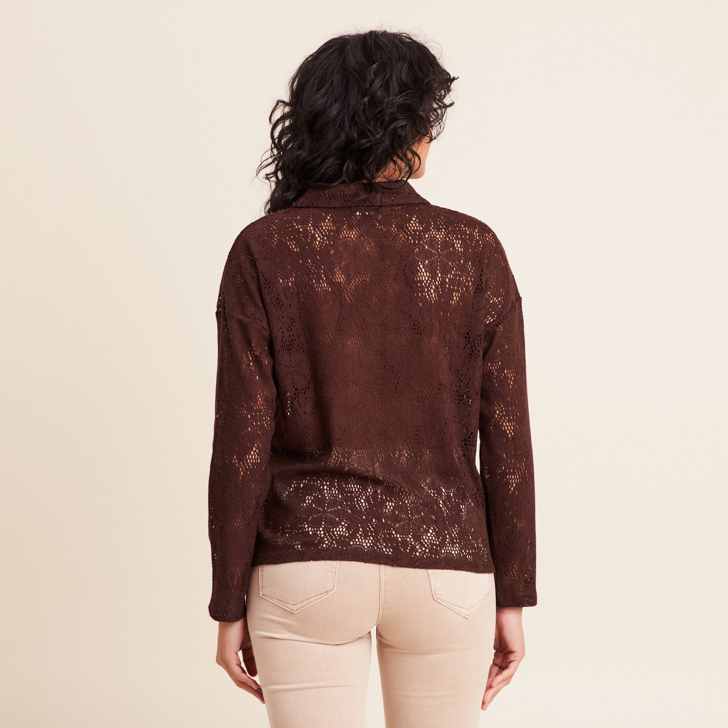 Polo manches 3/4 aspect dentelle marron fonc&eacute; femme