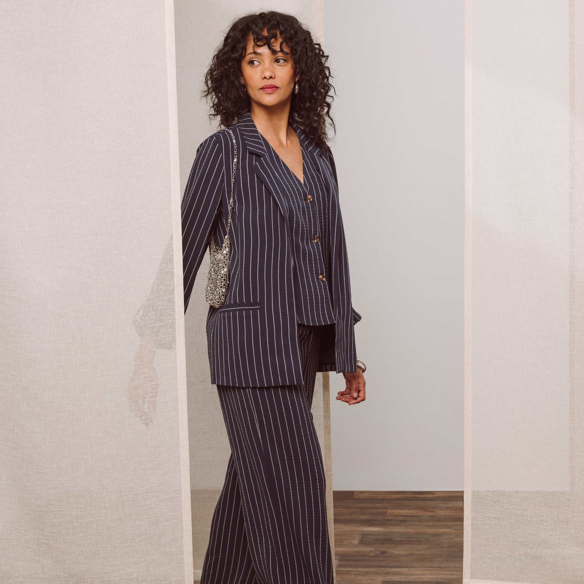 Veste longue droite col tailleur bleu femme