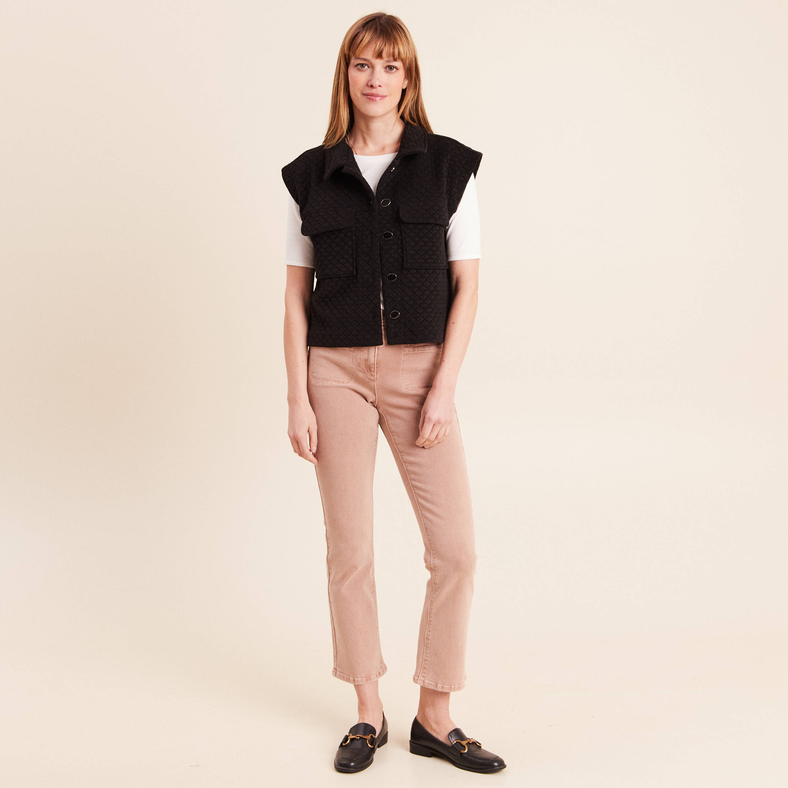 Veste courte droite sans manches noir femme