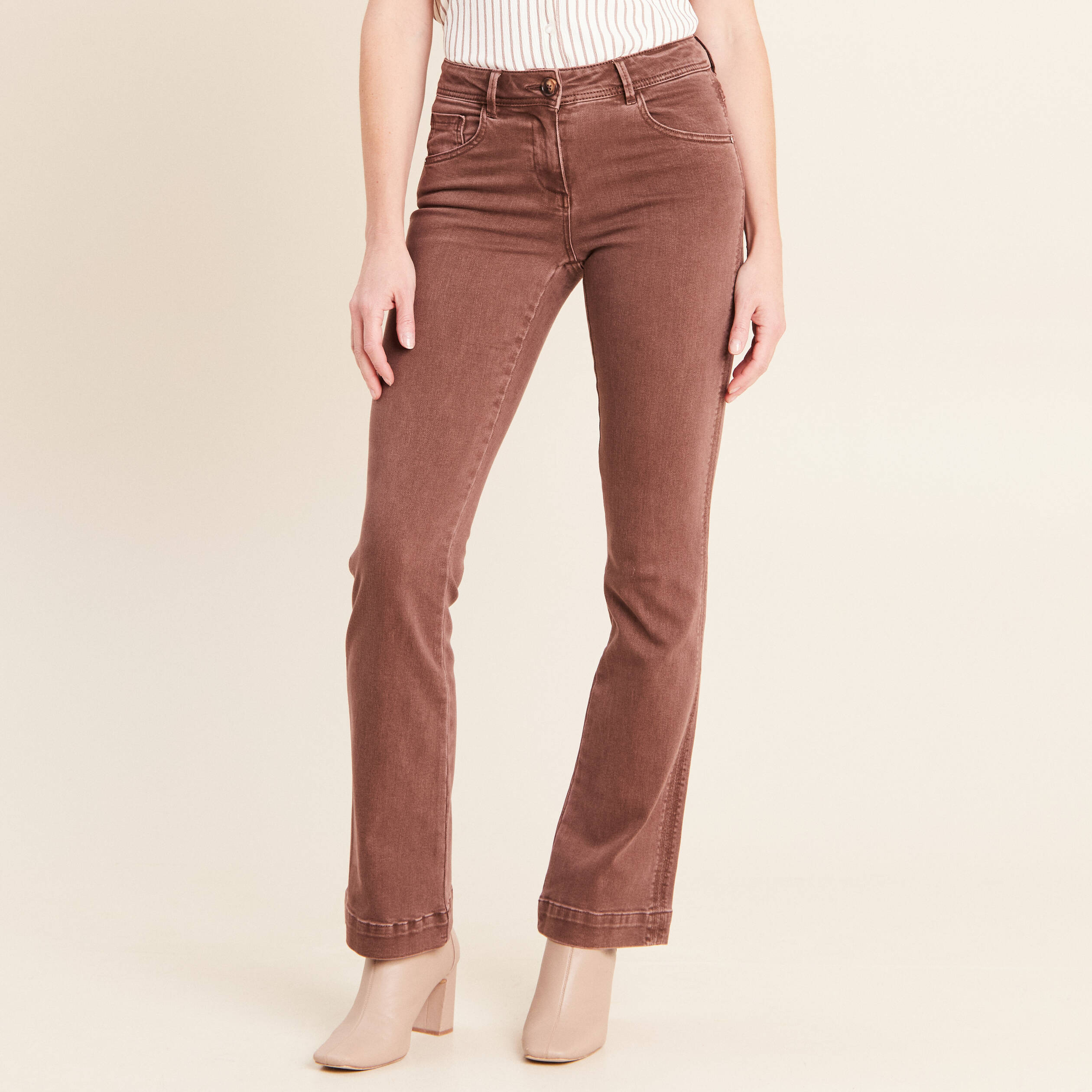 Jean bootcut taille bascul&eacute;e marron femme