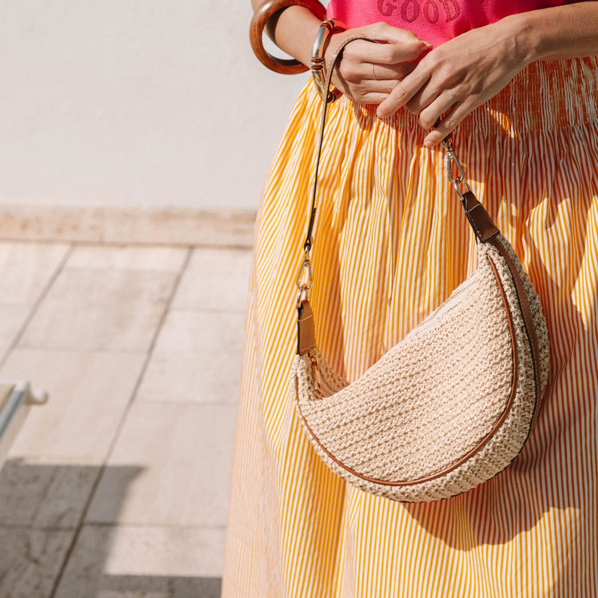Sac demi-lune tress&eacute; ecru femme