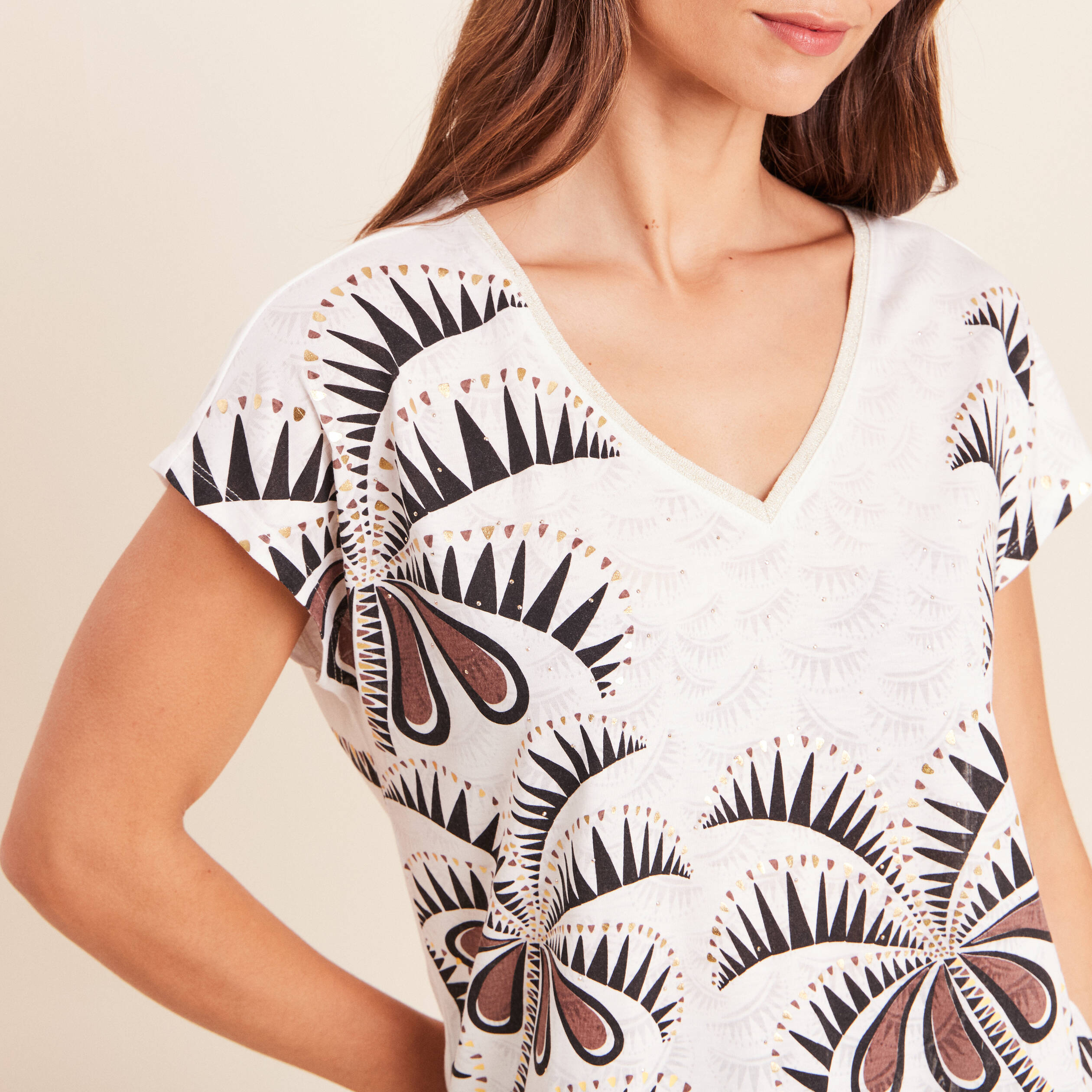 T-shirt col v manches courtes ecru femme