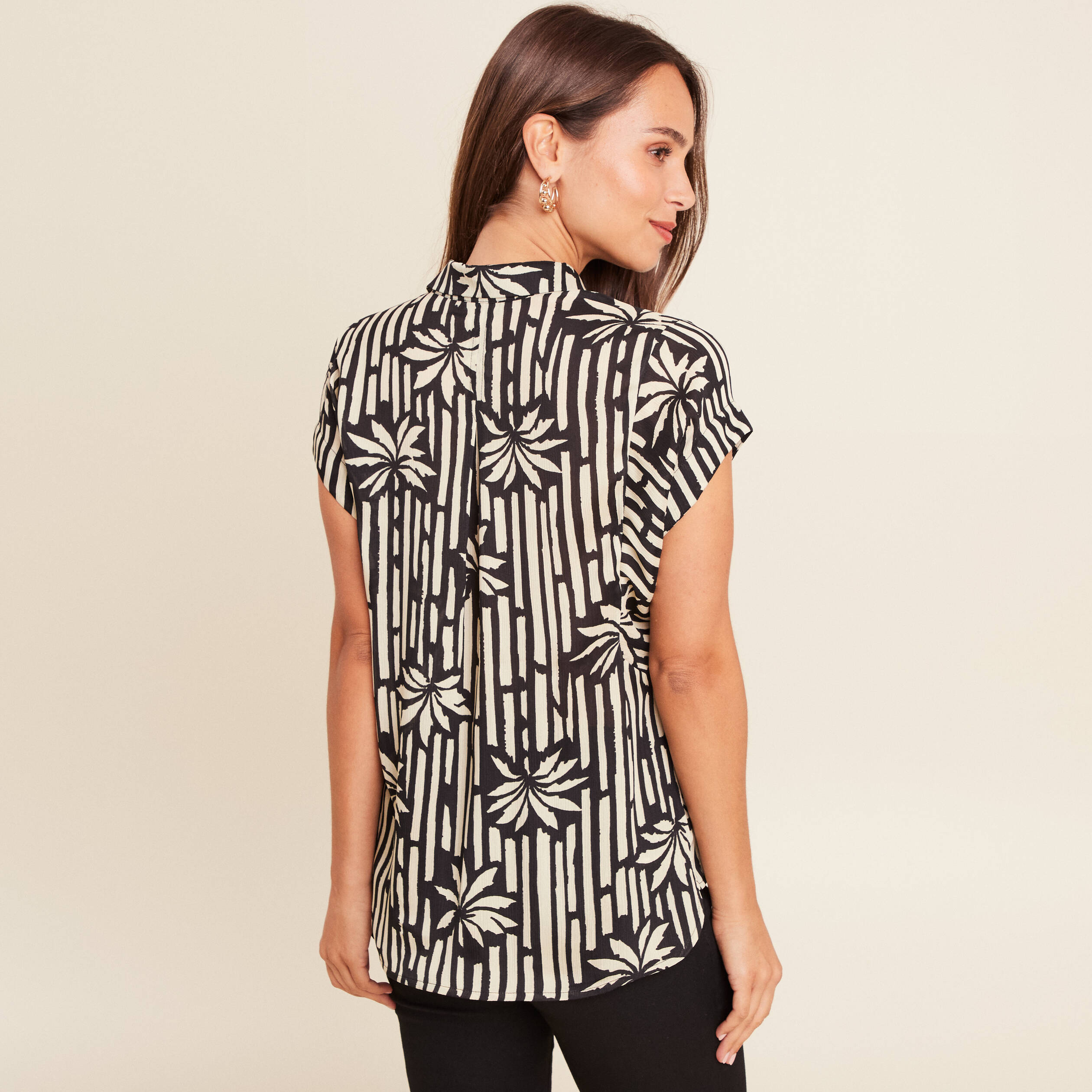blouse en voile col v manches courtes noir femme Blouse en voile col v manches courtes noir femme