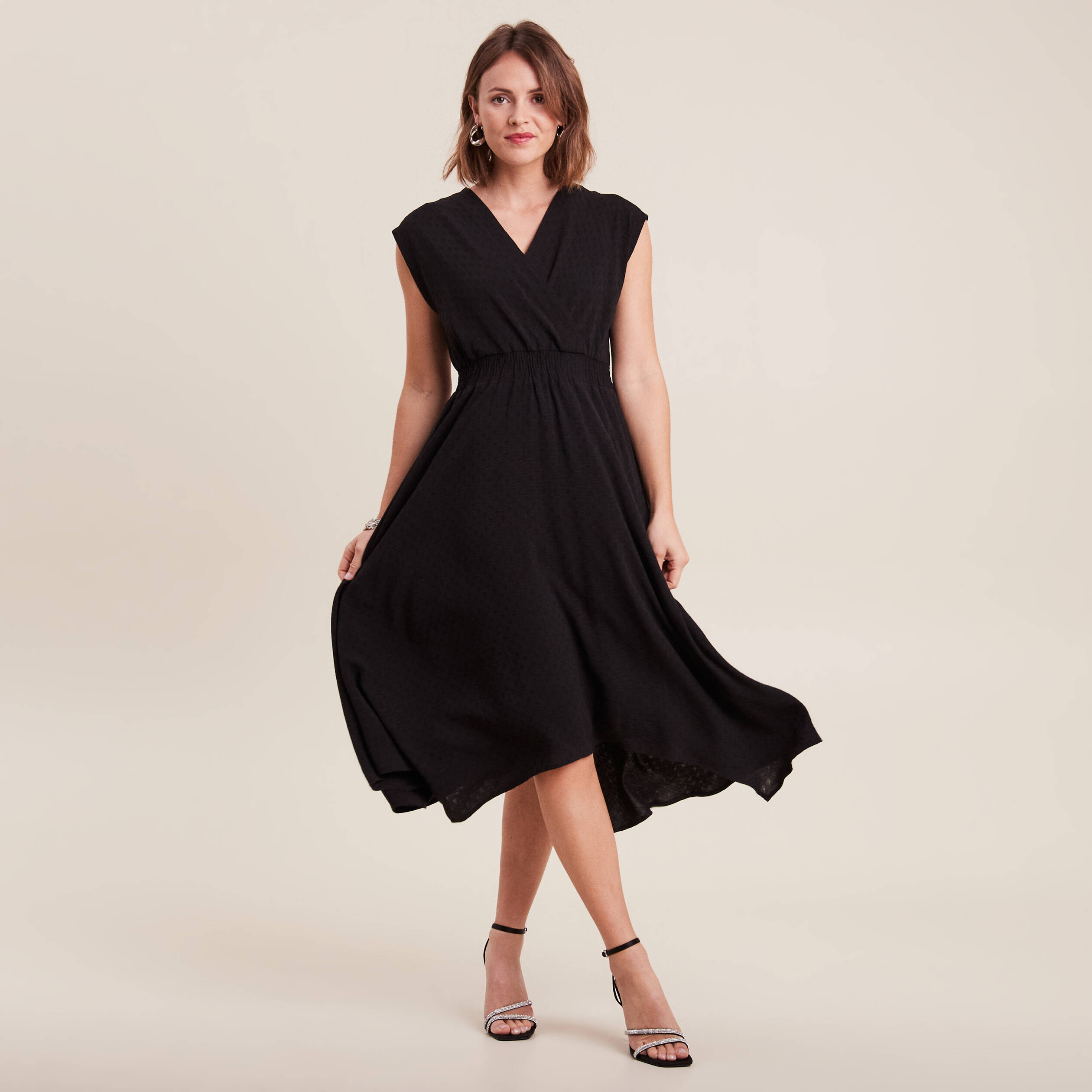 Robe évasée taille smockée noir femme