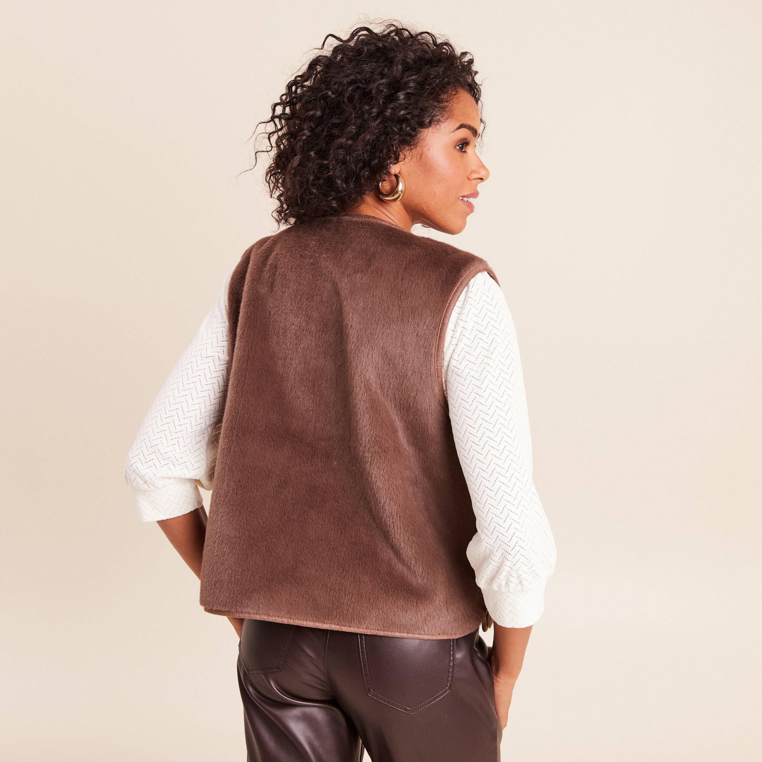 Veste sans manches sans col marron fonc&eacute; marron femme